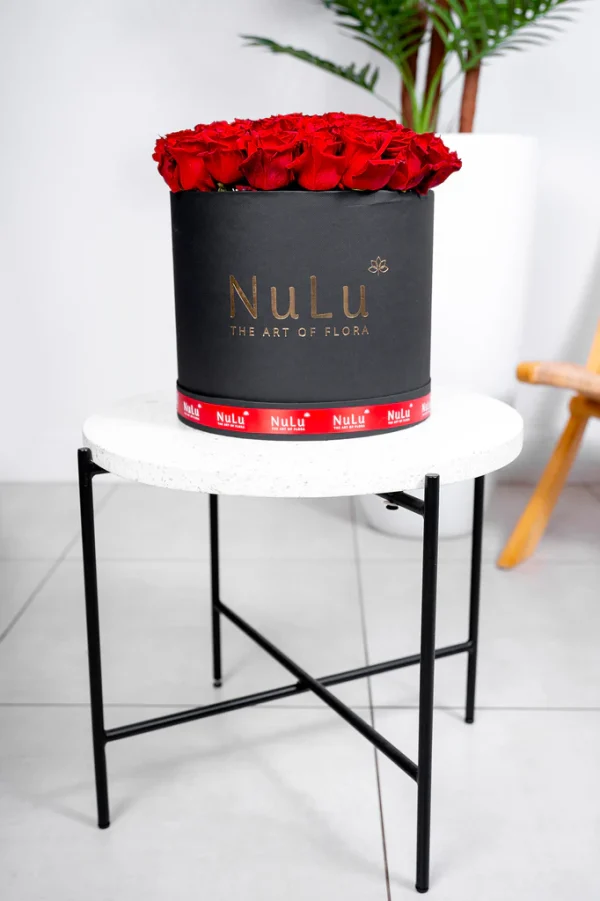 Red Roses in A Box - Image 5