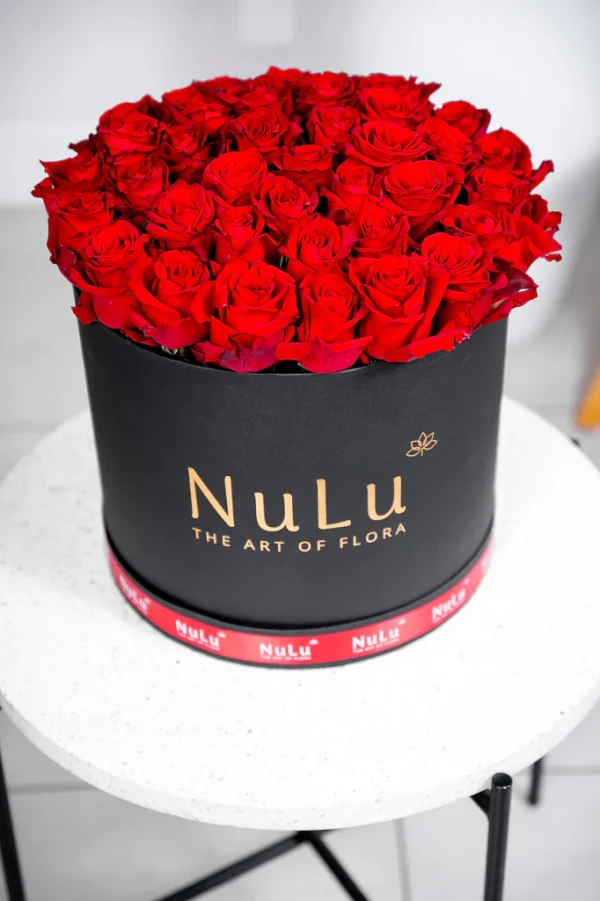 Red Roses in A Box - Image 2