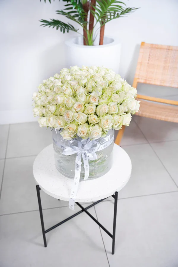 White Roses in A Vase - Image 4